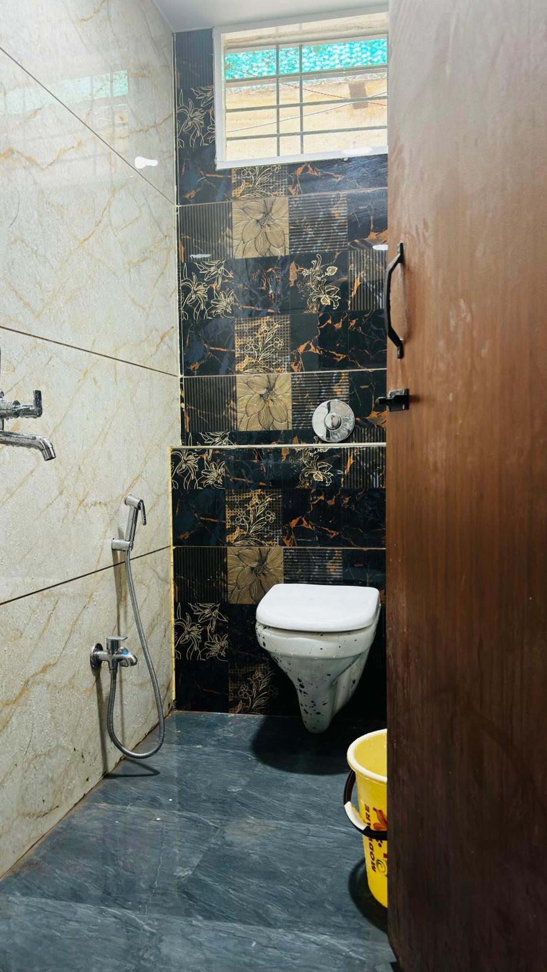 Hotel Shreenidhi Comfort Stay اوجاين المظهر الخارجي الصورة