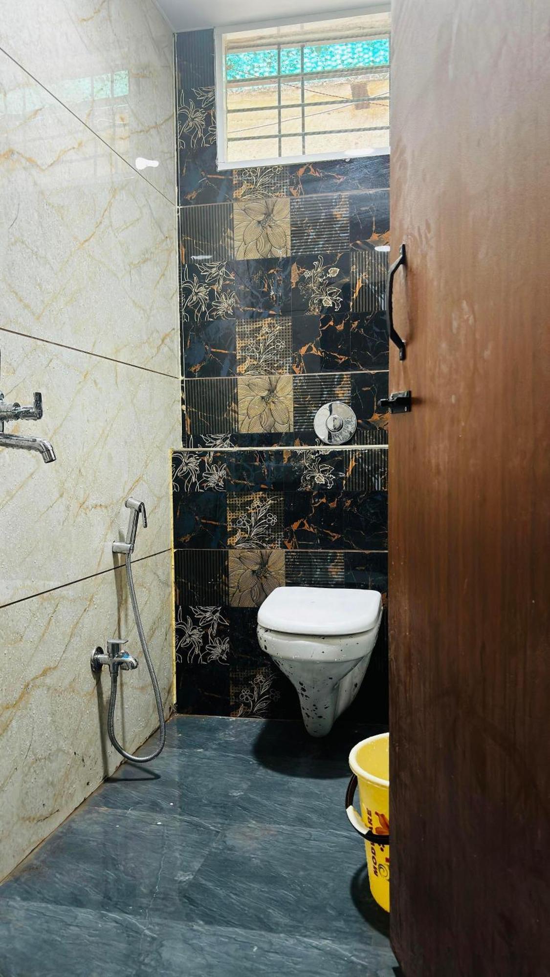 Hotel Shreenidhi Comfort Stay اوجاين المظهر الخارجي الصورة